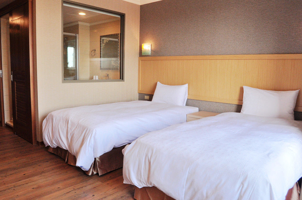 Fish Hotel-Pingtung Екстер'єр фото