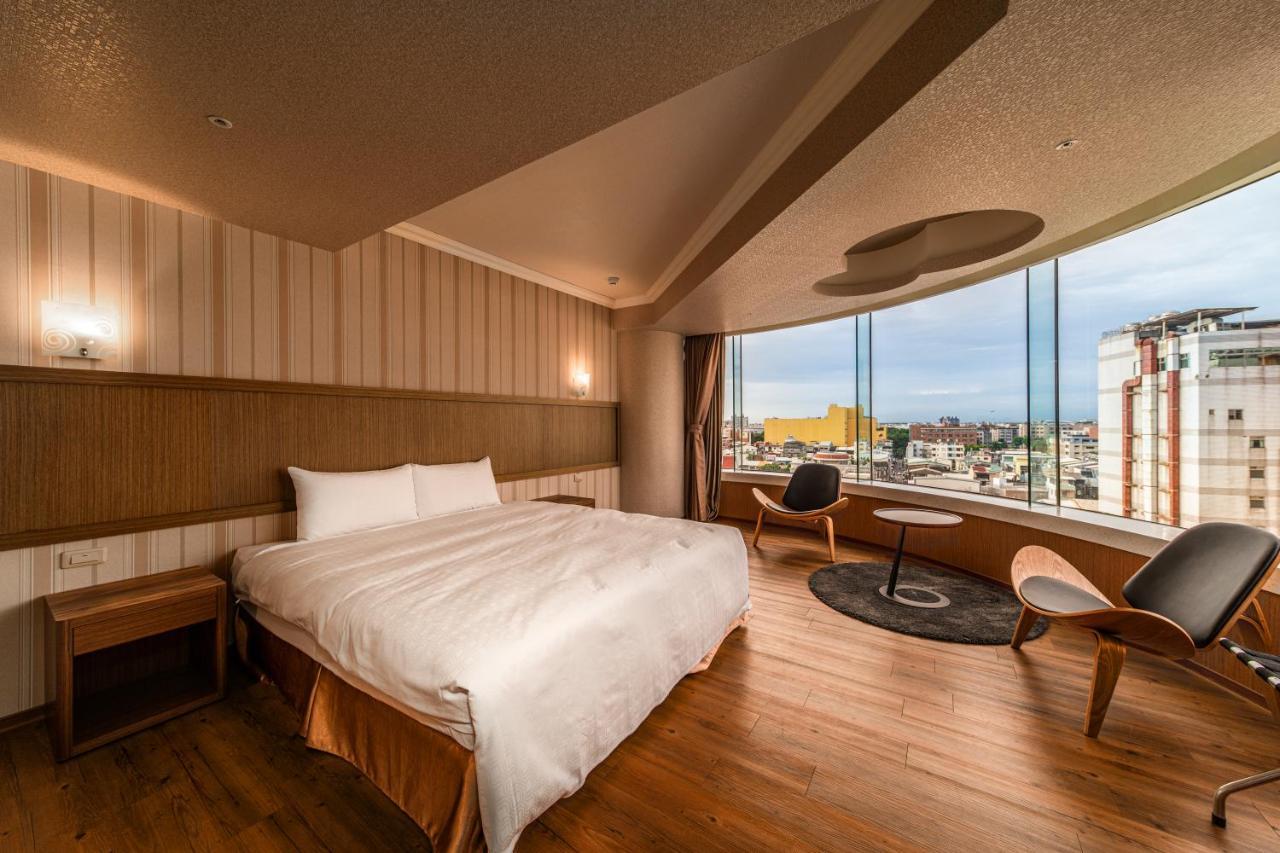 Fish Hotel-Pingtung Екстер'єр фото