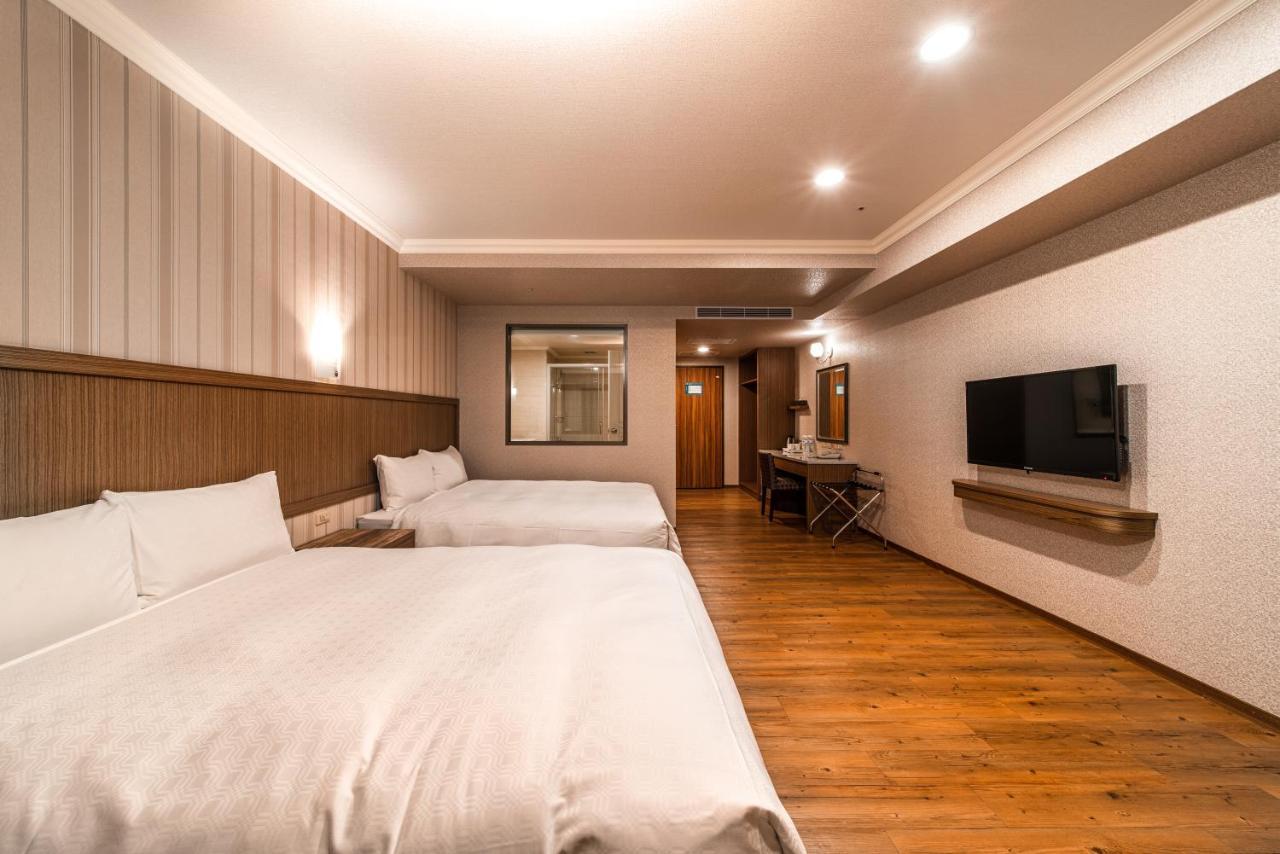 Fish Hotel-Pingtung Екстер'єр фото