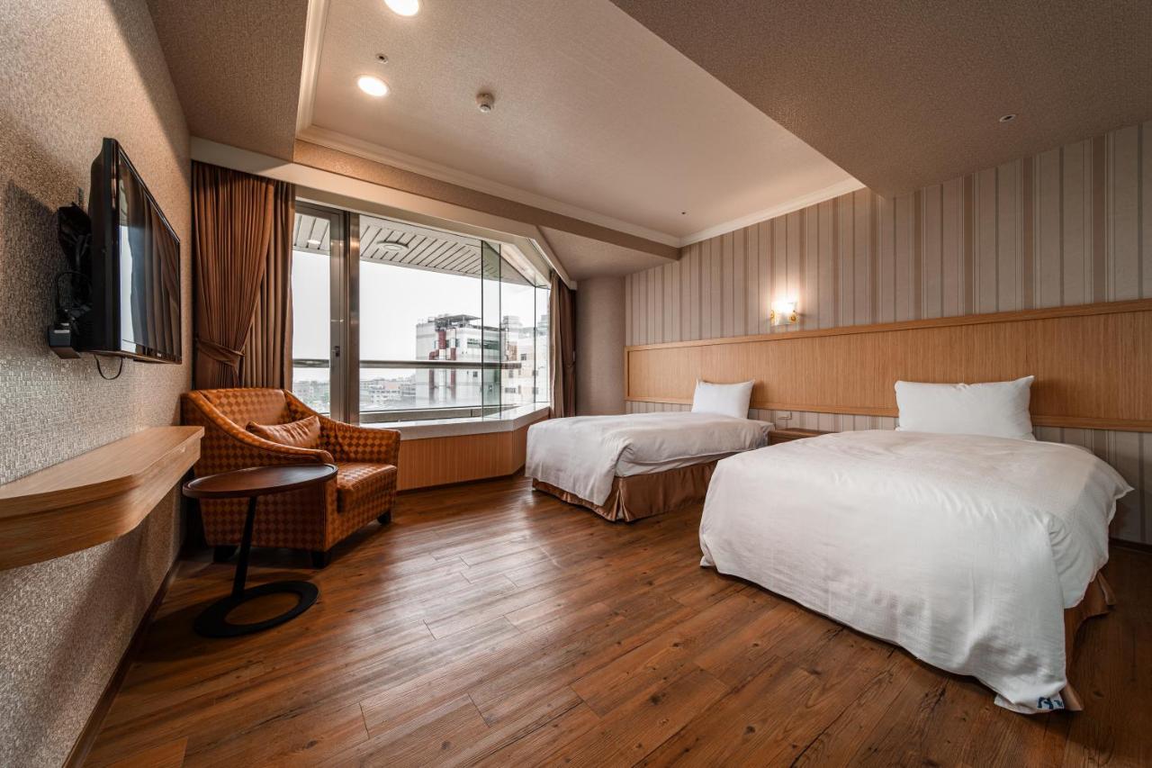 Fish Hotel-Pingtung Екстер'єр фото
