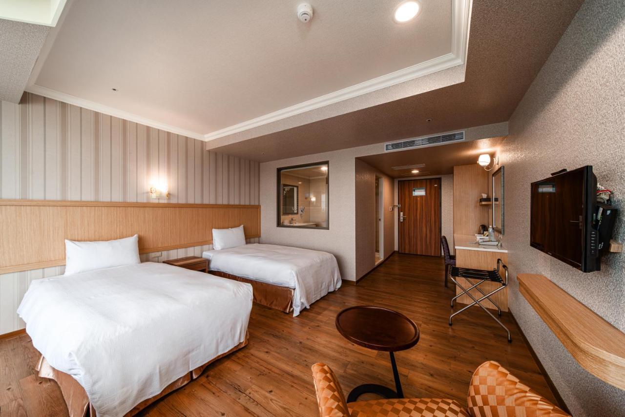 Fish Hotel-Pingtung Екстер'єр фото