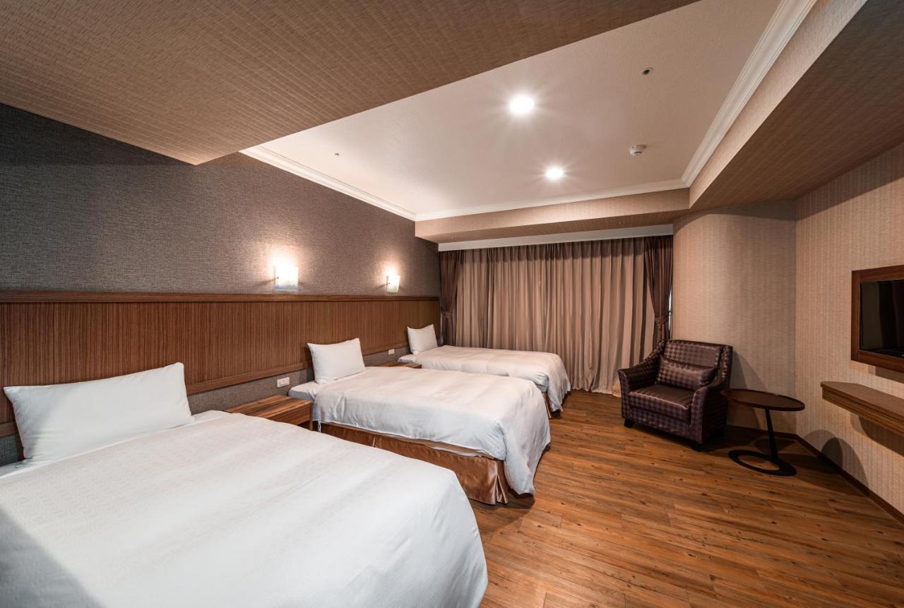 Fish Hotel-Pingtung Екстер'єр фото