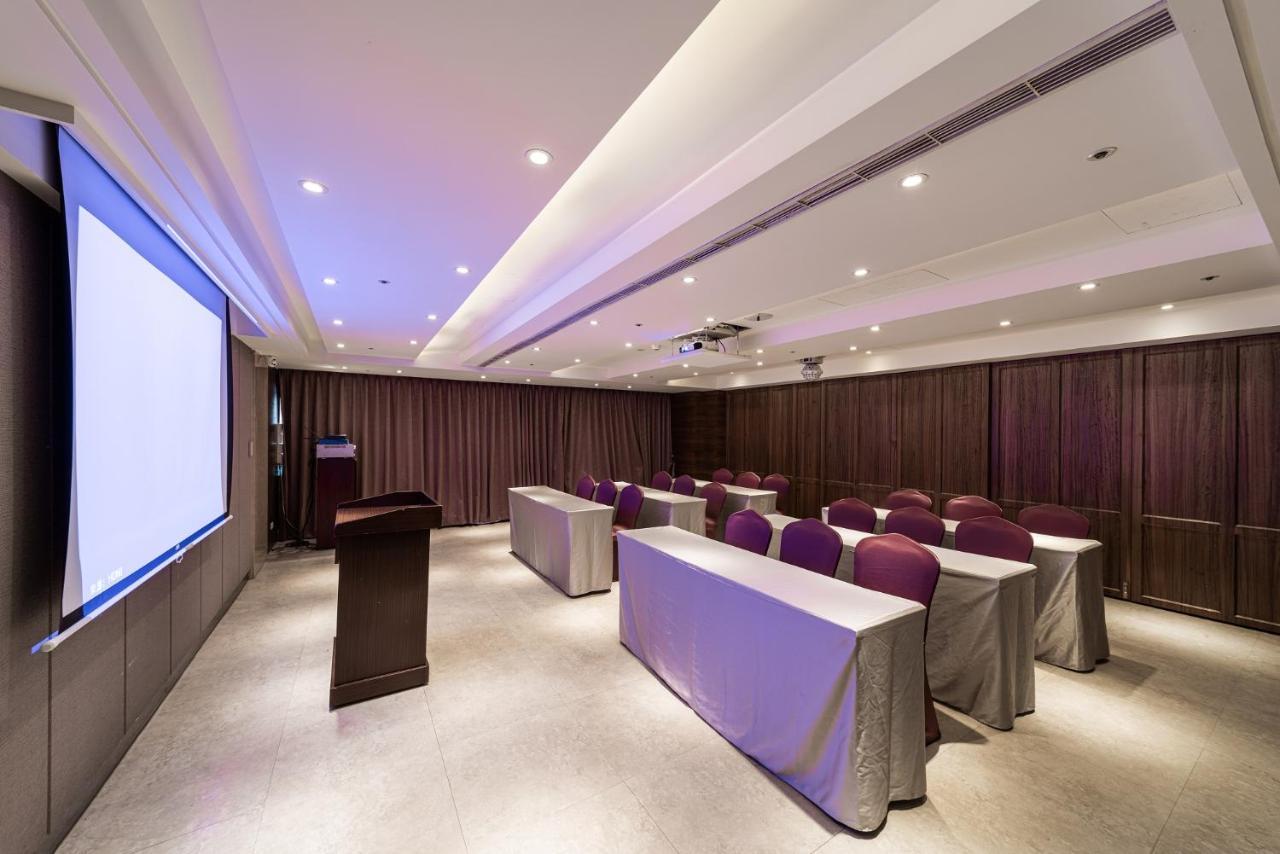Fish Hotel-Pingtung Екстер'єр фото