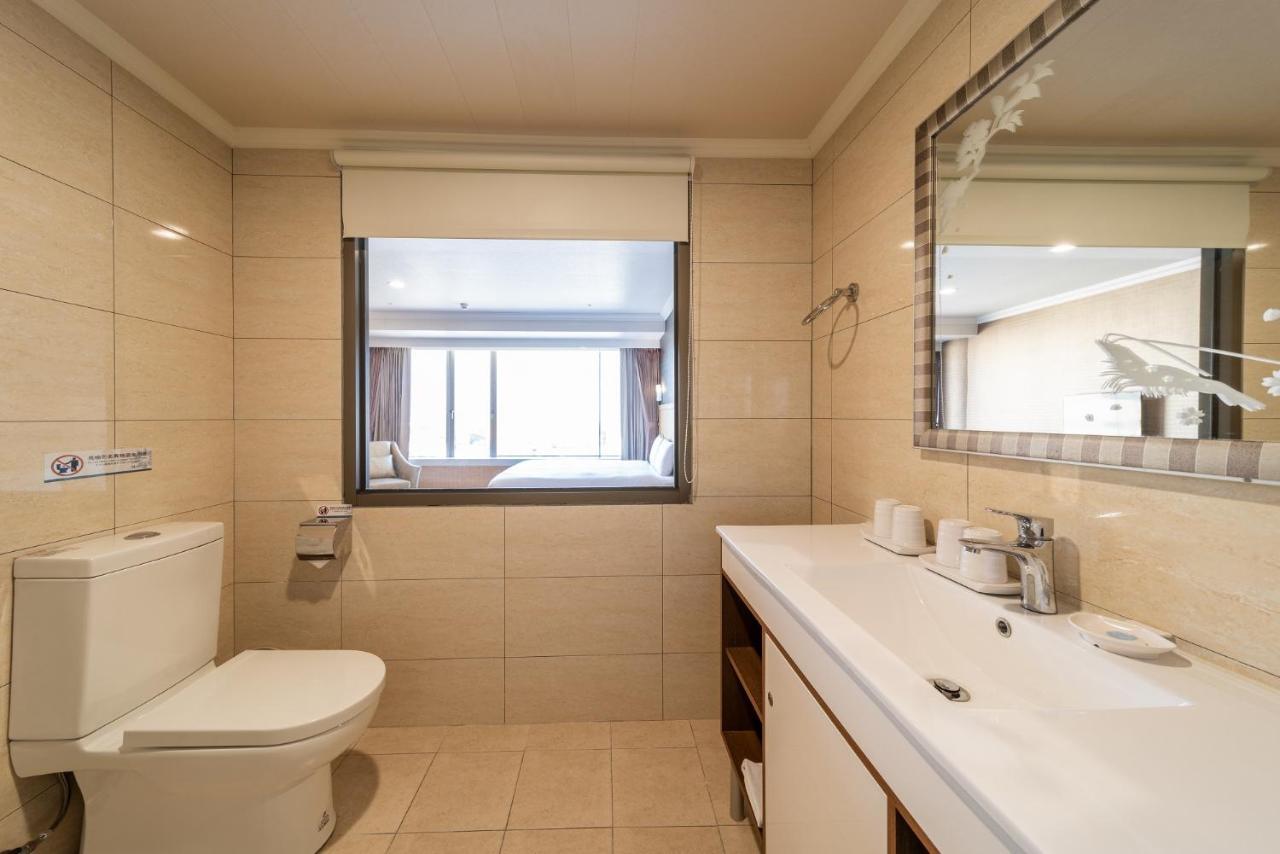 Fish Hotel-Pingtung Екстер'єр фото