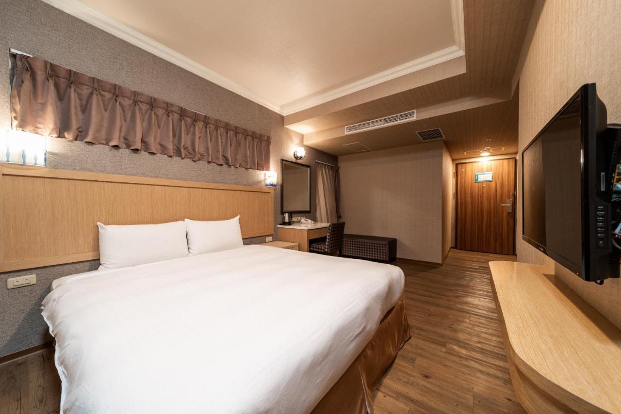 Fish Hotel-Pingtung Екстер'єр фото