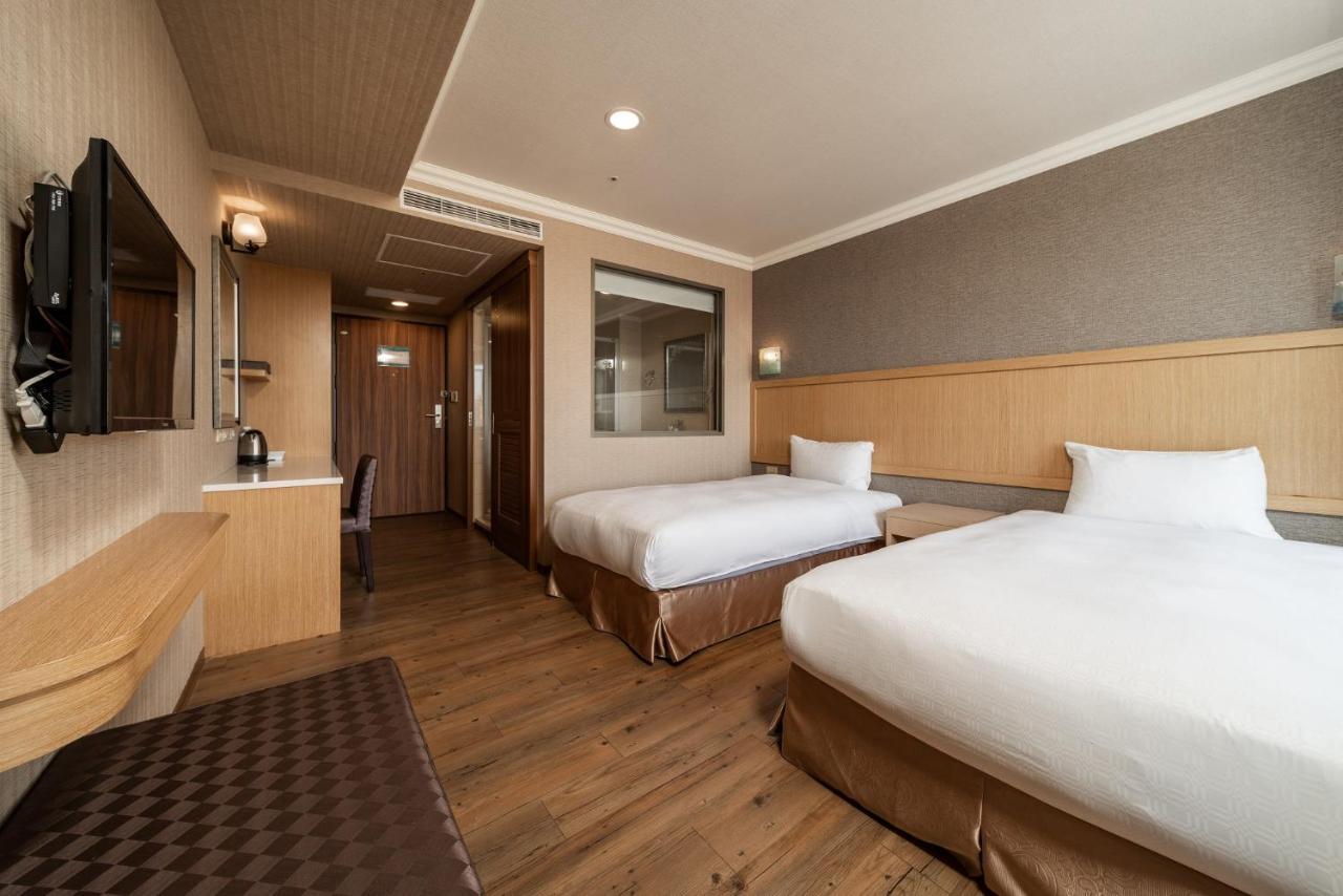 Fish Hotel-Pingtung Екстер'єр фото