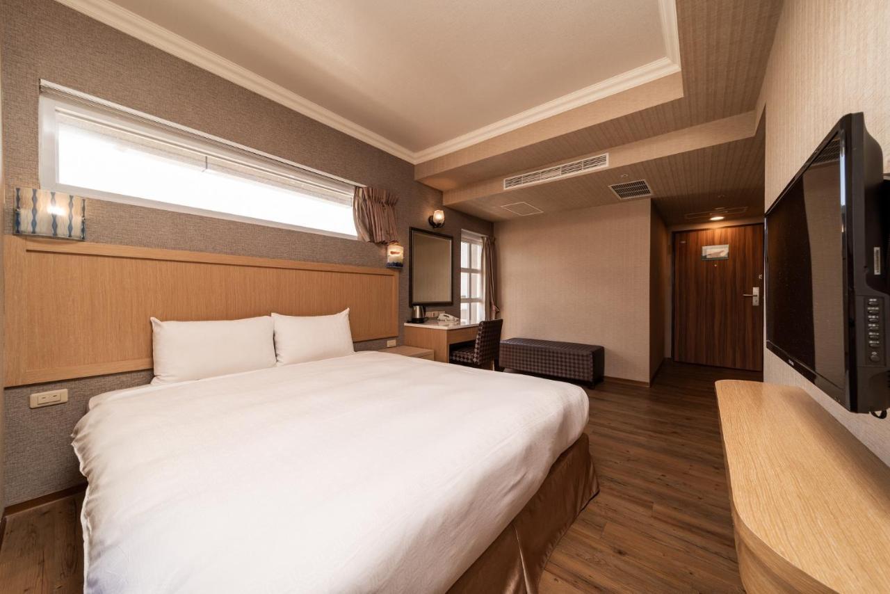 Fish Hotel-Pingtung Екстер'єр фото