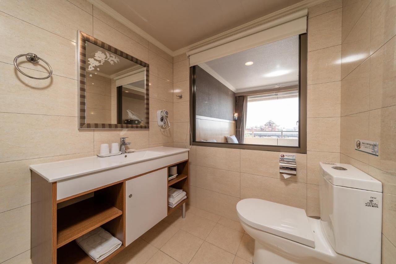 Fish Hotel-Pingtung Екстер'єр фото