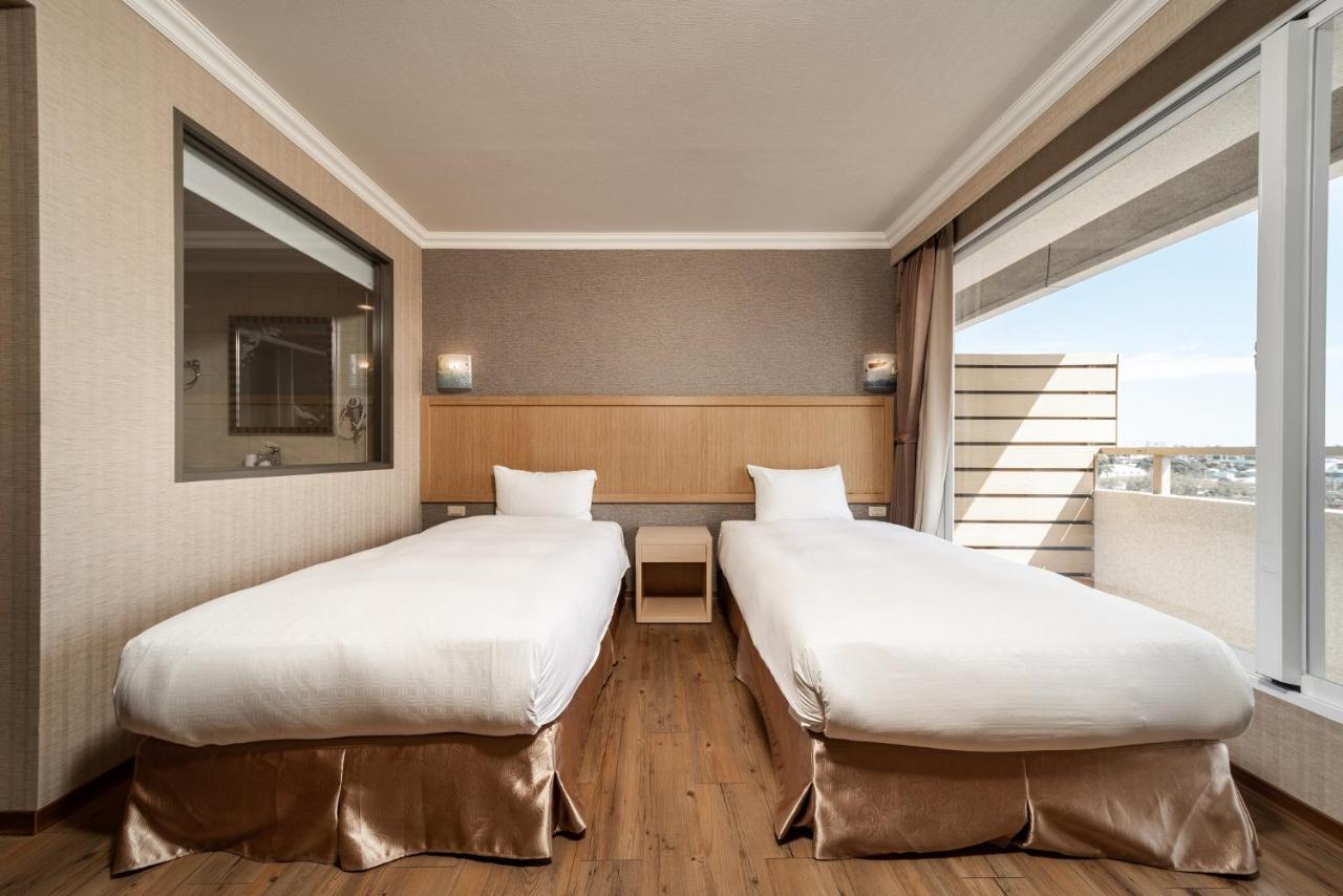 Fish Hotel-Pingtung Екстер'єр фото